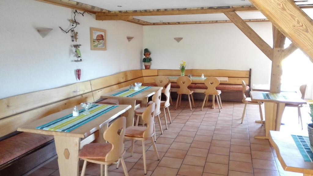 Pension Forsthaus Taele - Das Gaestehaus Vom Schwarzwaldgasthaus Salenhof Titisee-Neustadt Εξωτερικό φωτογραφία